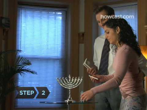 How to Light the Hanukkah Menorah (With Blessings)